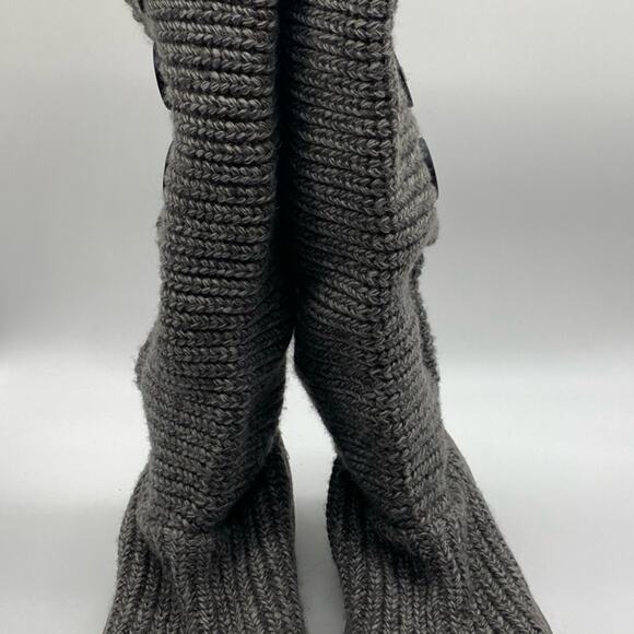 Sz 6 Ugg Boots - Picture 1 of 11